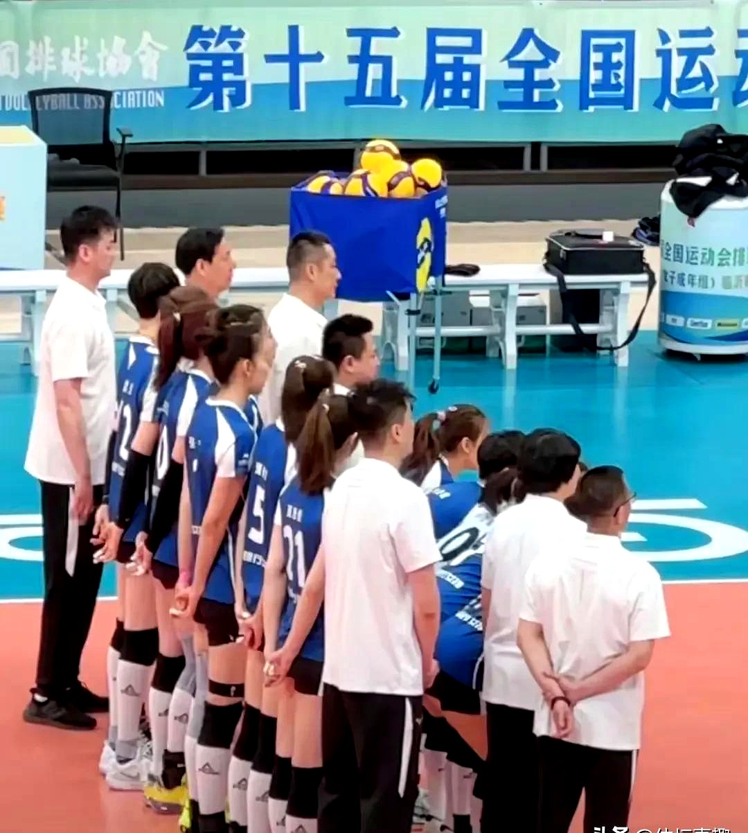 白俄罗斯在对比利时的比赛中一胜一负，出线险象环生