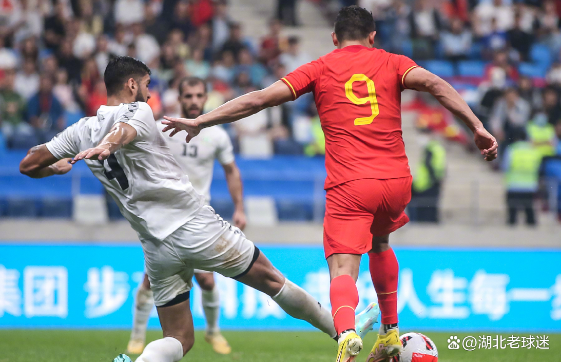 包含东南亚球队备战国外联赛保持状态的词条