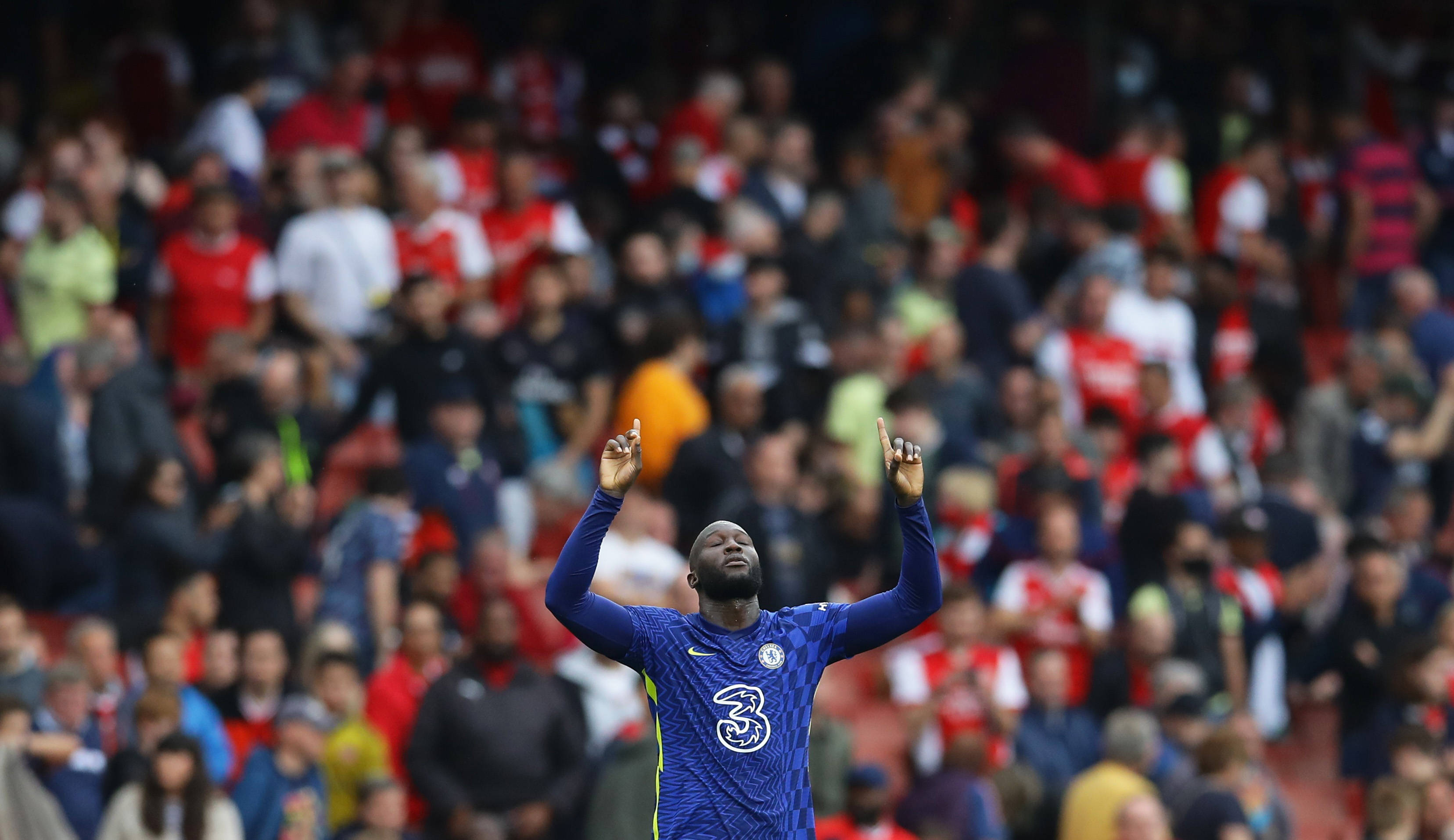 切尔西客场战胜阿森纳，取得关键的胜利