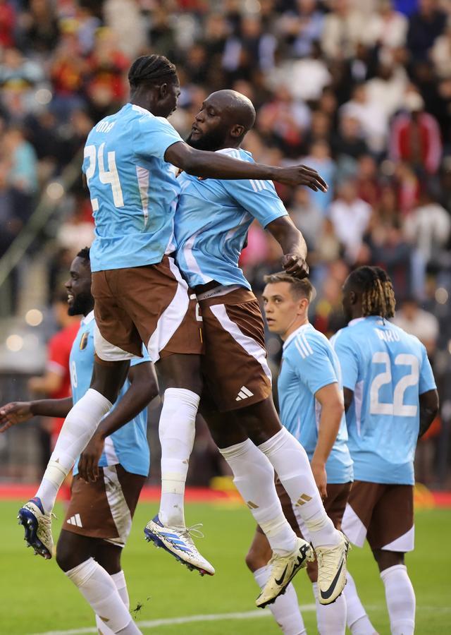 比利时队备战瑞典！主教练派出强阵争取三分的简单介绍