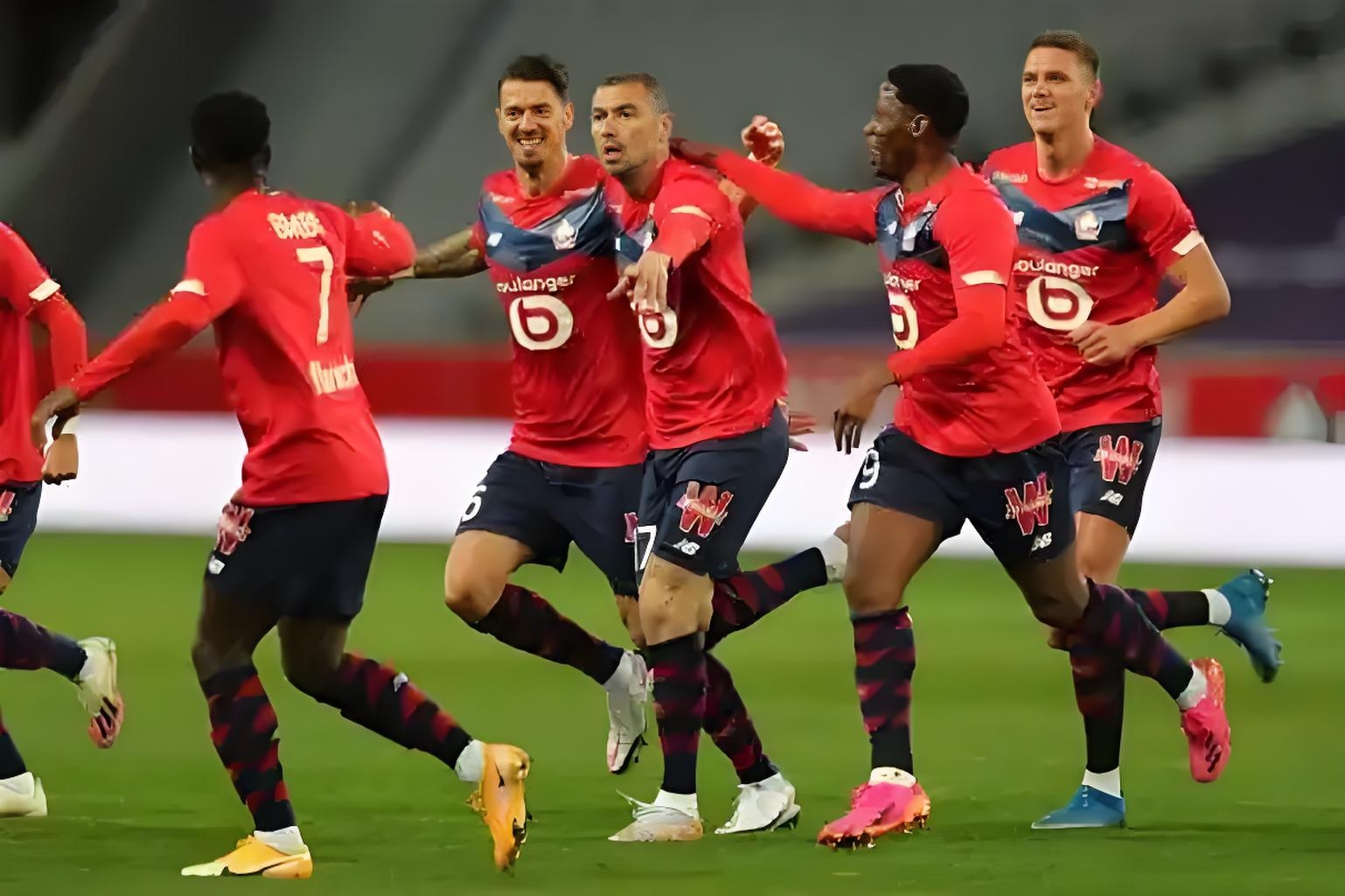 澳大利亚球队取得胜利，继续征战