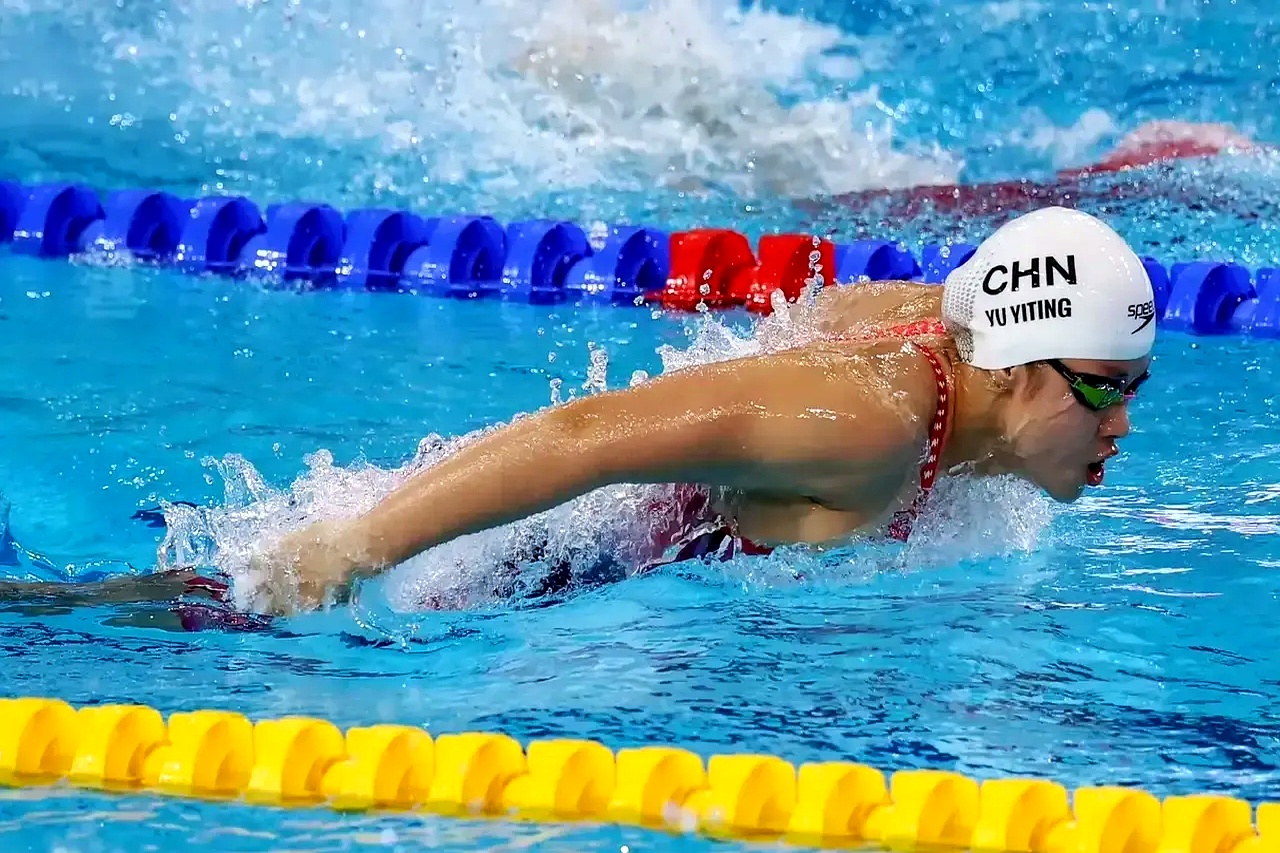 中国游泳选手夺得第五枚金牌