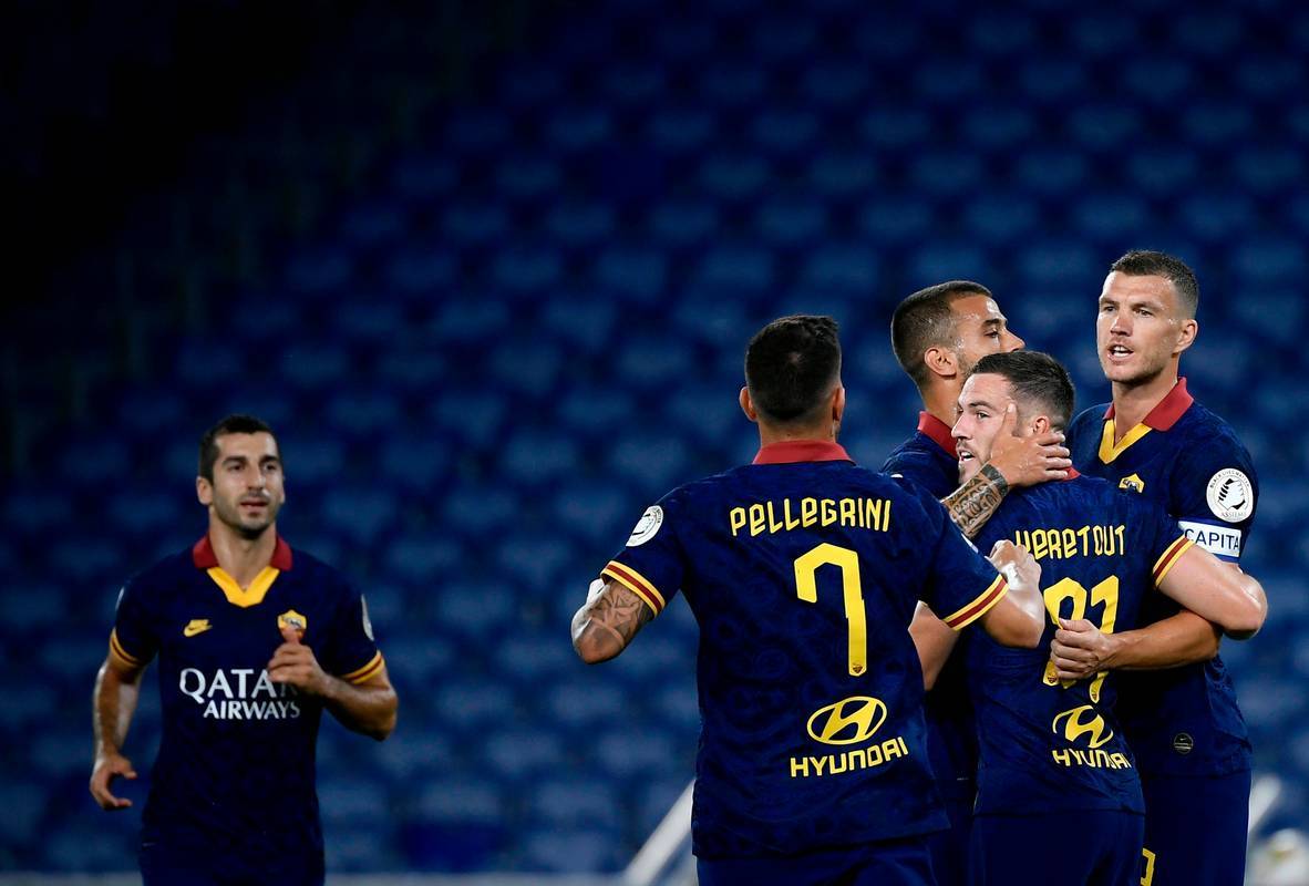 包含维罗纳客场逆袭乌迪内斯，保级前景乐观的词条