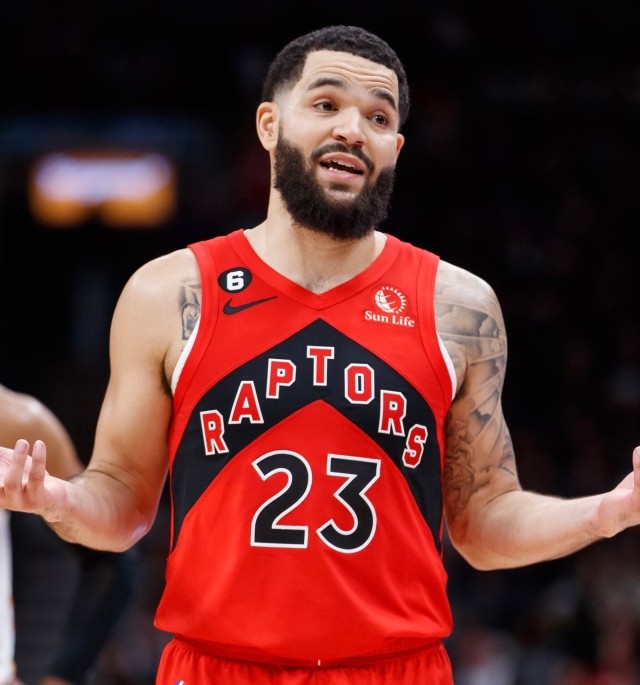 猛龙力克凯尔特人，范弗利特称王