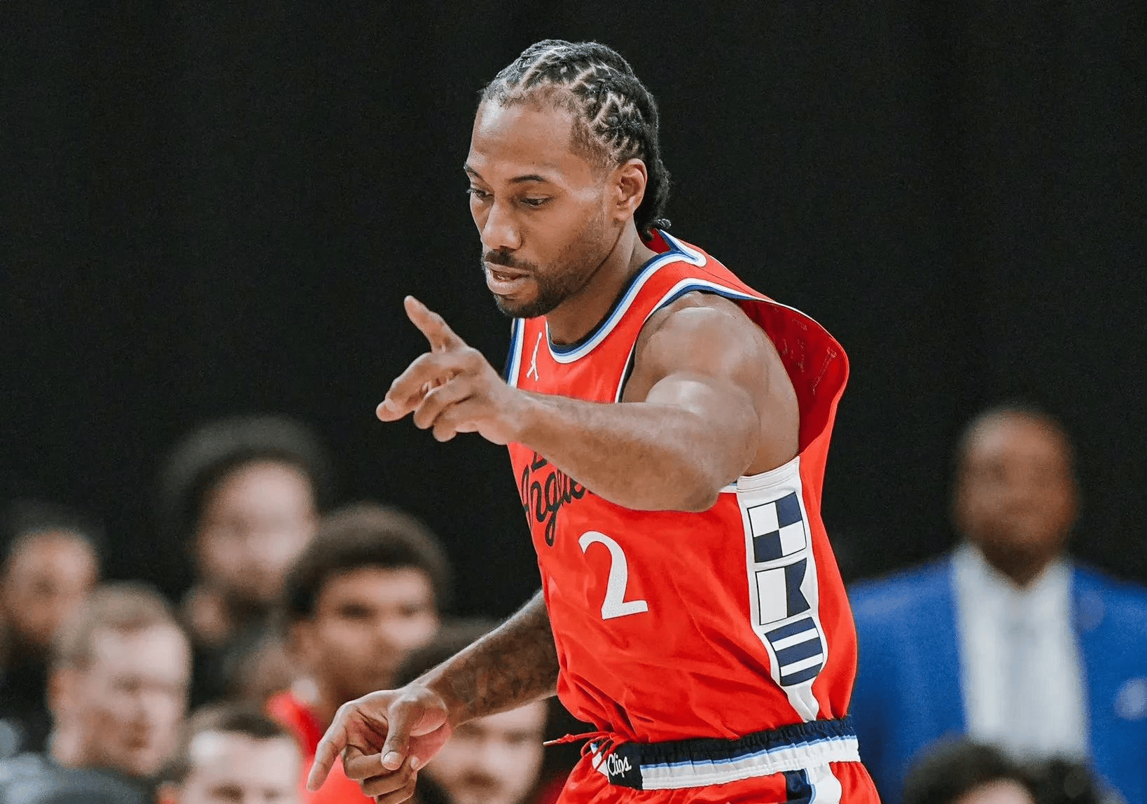 快船惊险胜魔术，莱昂纳德致胜关键球