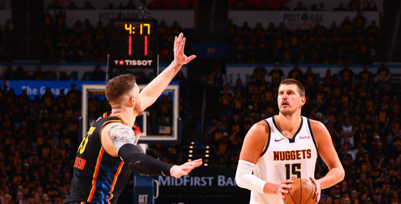 尼克斯队主场告负掘金队