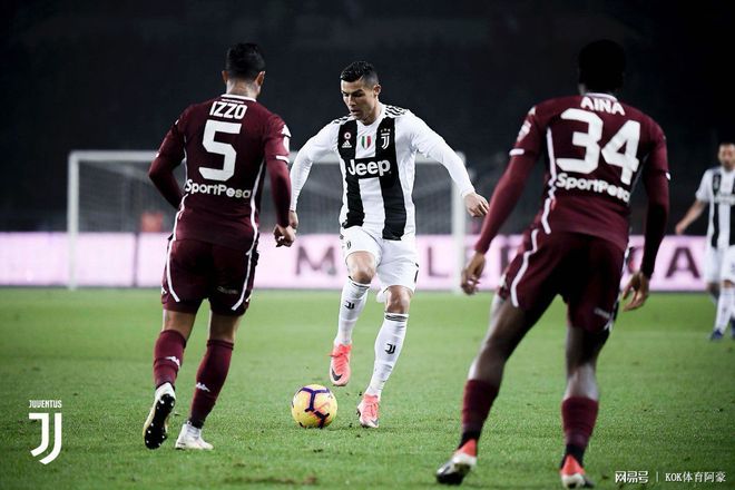 都灵击败AS罗马，登顶积分榜的简单介绍