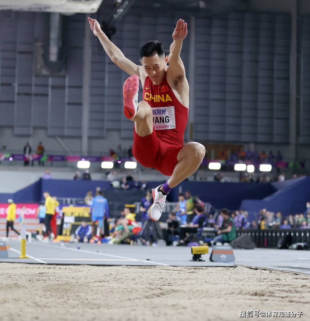 爱游戏app下载地址-包含热血男子！跳远运动员被扔楼飞越夺冠的词条