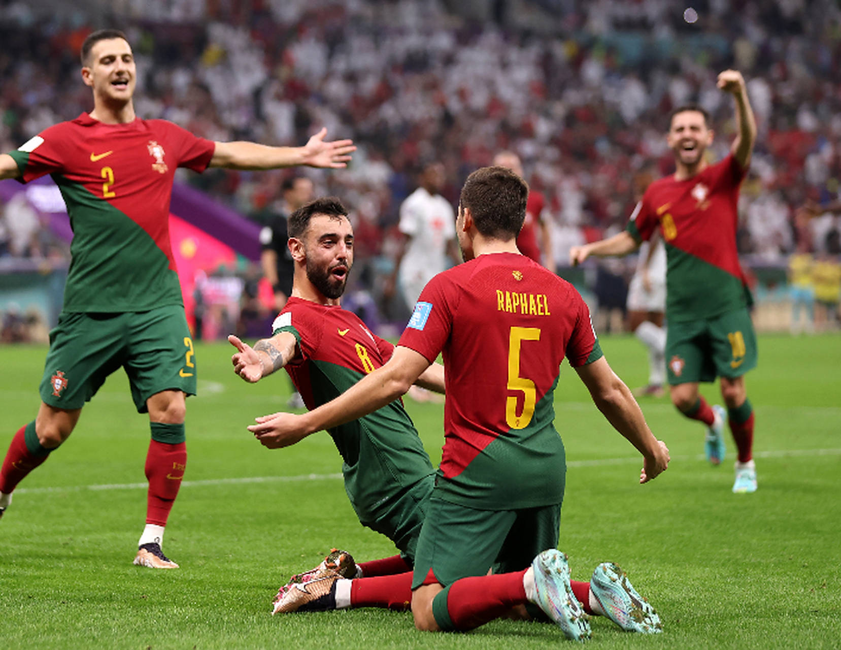 爱游戏app下载地址-关于欧预赛比赛葡萄牙战胜瑞典，荷兰遭遇失利！的信息