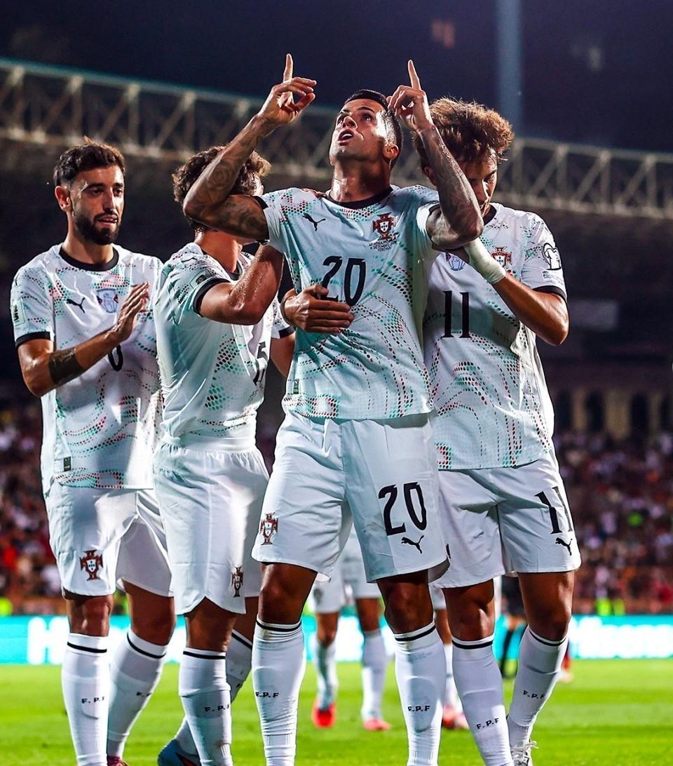 爱游戏网站-包含葡萄牙队势如破竹，小组第一晋级的词条